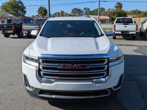 Used 2022 GMC Acadia SLE w/ Driver Convenience Package FWD image 9