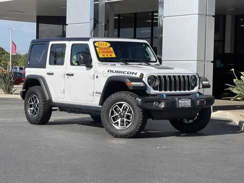 Used 2024 Jeep Wrangler Unlimited Rubicon 4xe AWD/4WD image 2