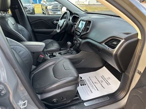 Used 2021 Jeep Cherokee Limited w/ Elite Package image 9