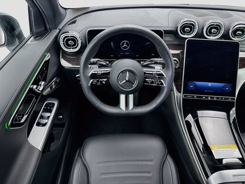 Certified 2026 Mercedes-Benz GLC 300 image 10