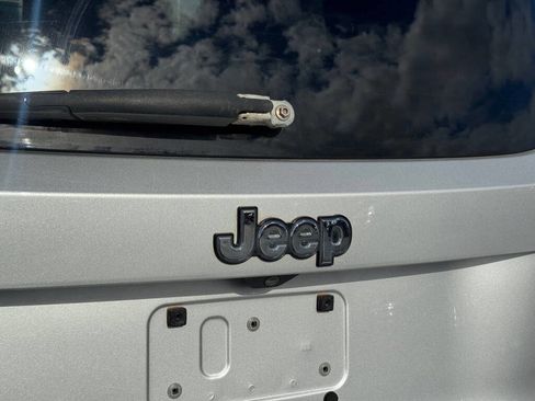 Used 2018 Jeep Renegade Sport w/ Power & Air Group image 27