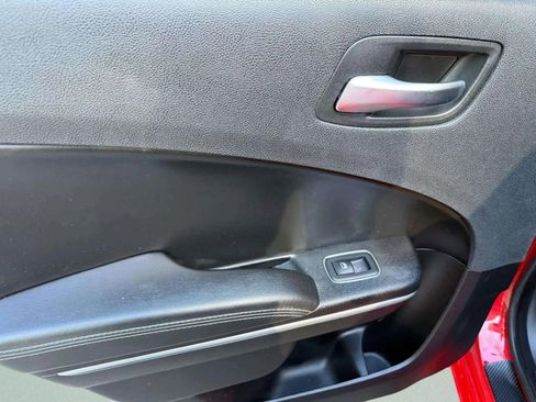 Used 2020 Dodge Charger SXT w/ Leather Interior Group image 17