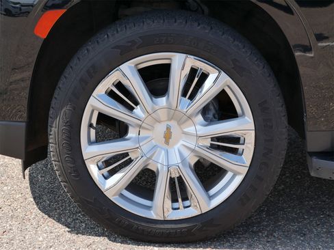 Used 2023 Chevrolet Suburban High Country w/ Max Trailering Package image 9