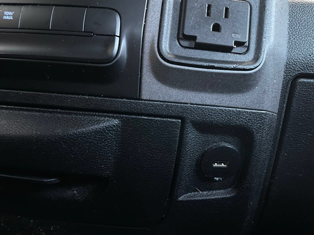 Used 2018 RAM 1500 4x4 Crew Cab w/ Protection Group image 25