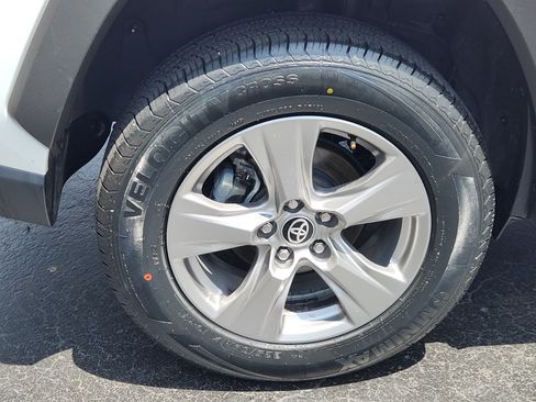 Certified 2024 Toyota RAV4 XLE FWD image 27