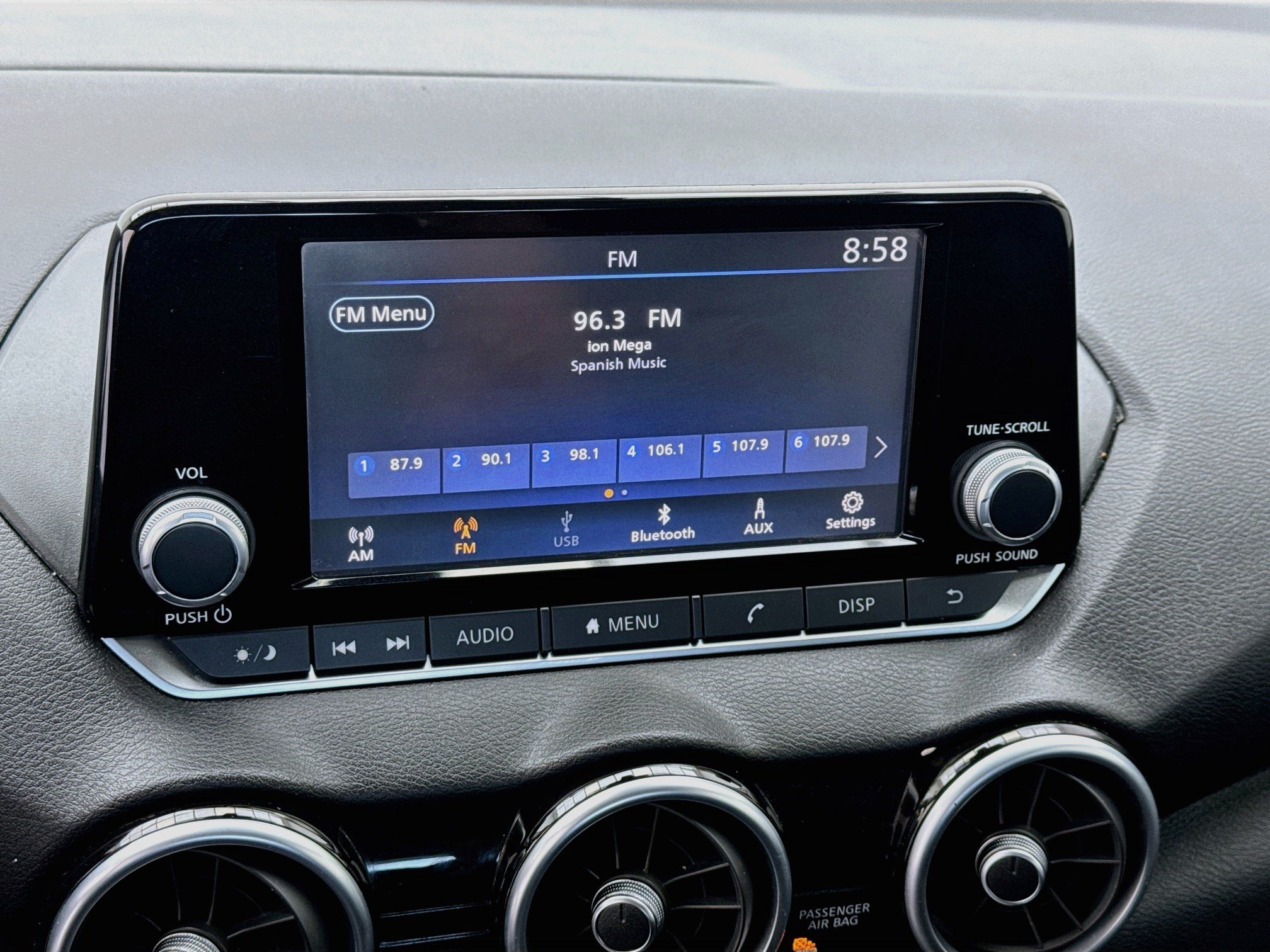 Used 2020 Nissan Sentra S FWD image 11