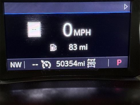 Used 2023 GMC Acadia SLT image 12