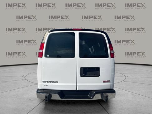 Used 2022 GMC Savana 2500 w/ Driver Convenience Package RWD image 4