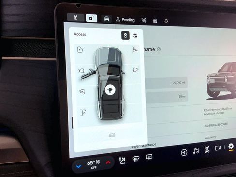 Used 2025 Rivian R1S Adventure AWD/4WD image 33