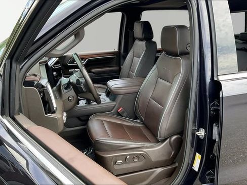 Used 2023 GMC Sierra 1500 Denali w/ Technology Package AWD/4WD image 15