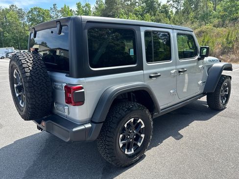 Used 2024 Jeep Wrangler Unlimited Rubicon 4xe AWD/4WD image 5