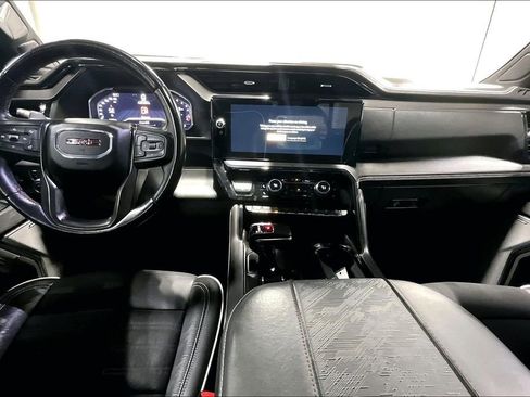 Used 2024 GMC Sierra 1500 AT4X image 18