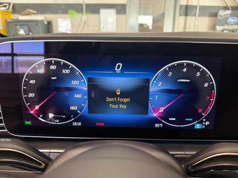 New 2026 Mercedes-Benz GLS 580 4MATIC image 11