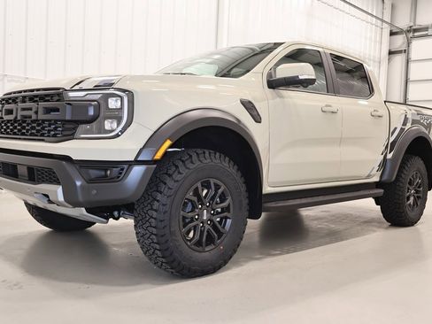 New 2025 Ford Ranger Raptor image 4
