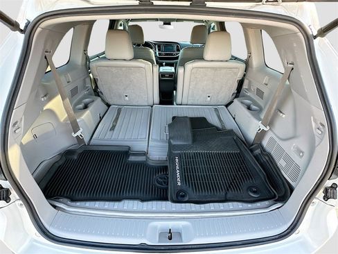 Used 2019 Toyota Highlander Limited image 28