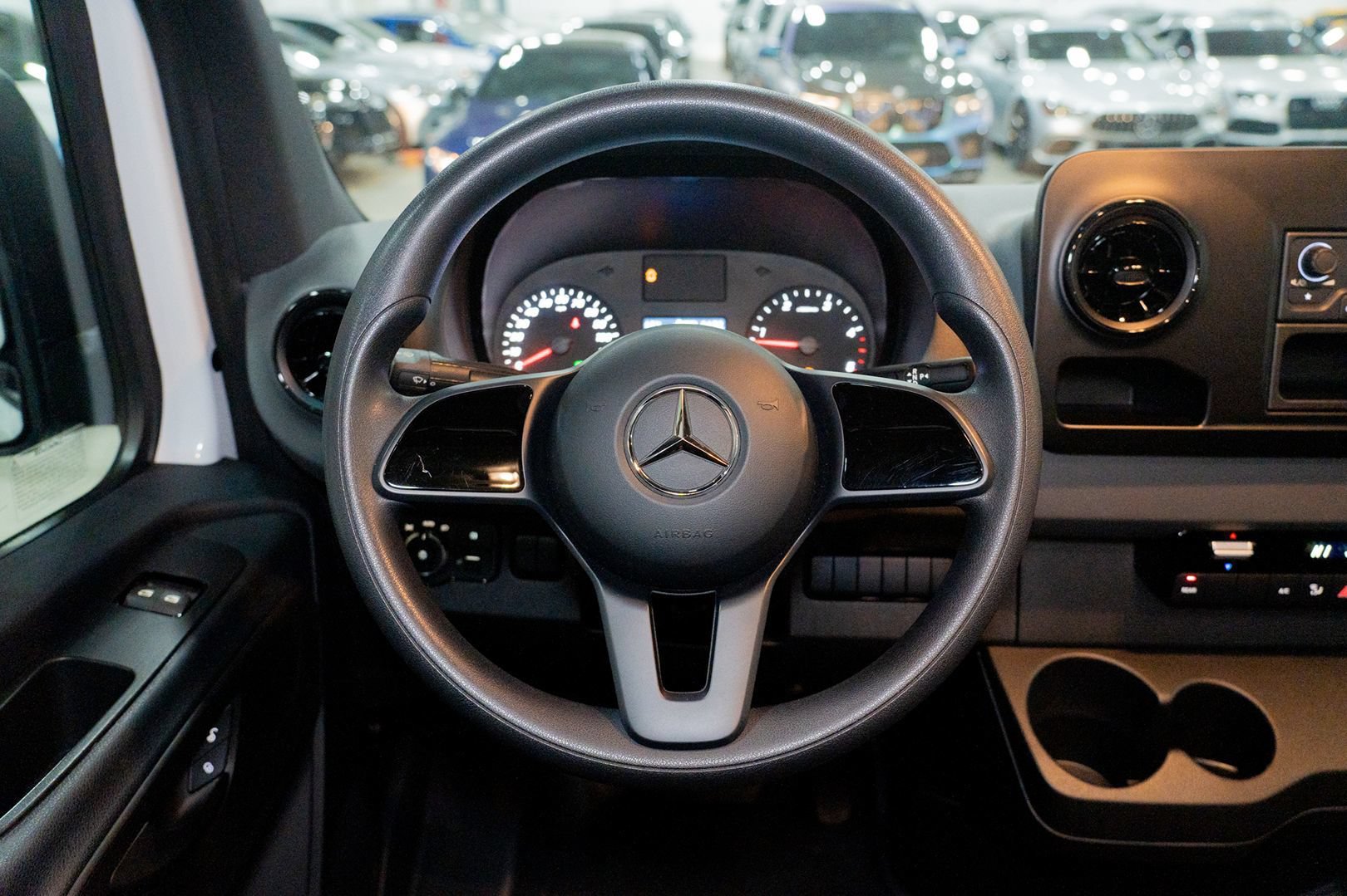 Used 2019 Mercedes-Benz Sprinter 2500 image 38