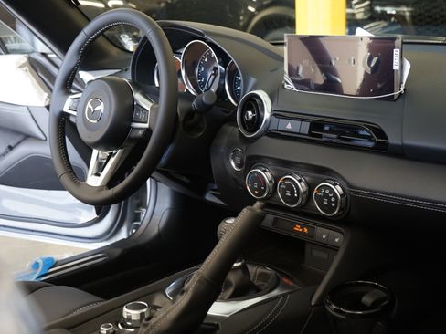 New 2026 MAZDA MX-5 Miata Grand Touring RWD image 17