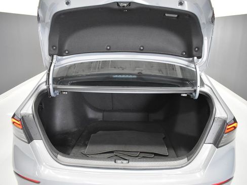 Used 2025 Honda Accord SE image 30