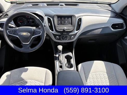 Used 2023 Chevrolet Equinox LS FWD image 9