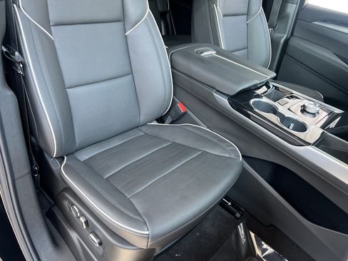 Used 2026 Cadillac Escalade Sport AWD/4WD image 28