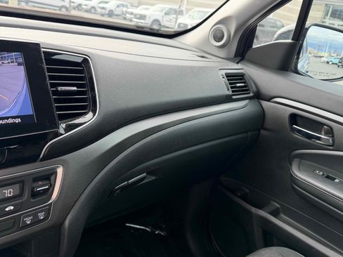 Used 2023 Honda Ridgeline Sport image 21