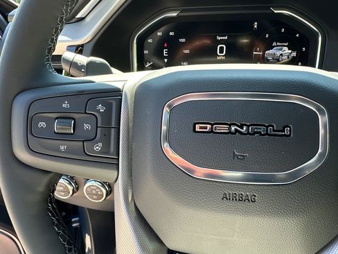 New 2026 GMC Sierra 1500 Denali w/ Denali Reserve Package AWD/4WD image 26
