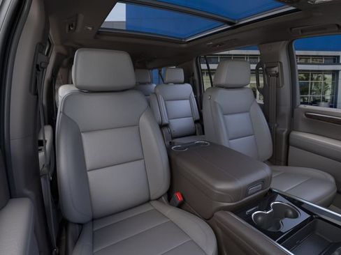 New 2026 Chevrolet Suburban Z71 w/ Z71 Off-Road Package AWD/4WD image 16