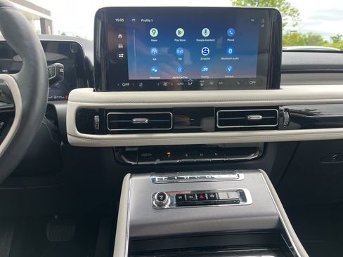 Used 2026 Lincoln Aviator AWD image 29