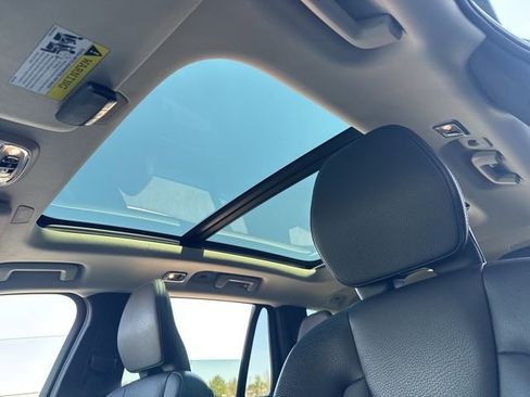 Used 2019 Volvo XC90 T6 Momentum w/ Advanced Package image 13