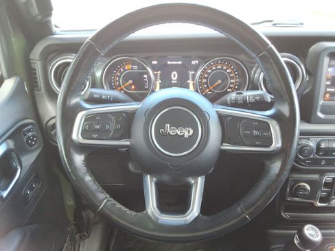 Used 2021 Jeep Wrangler Unlimited Sahara image 11