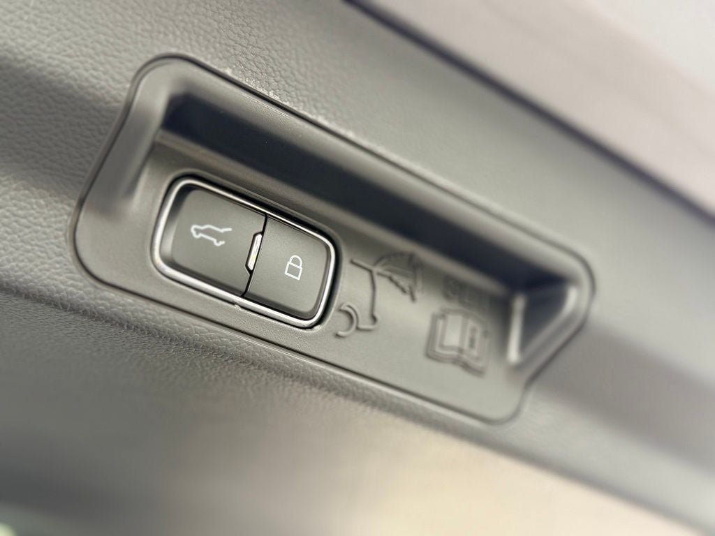 New 2026 Ford Explorer Platinum RWD image 29