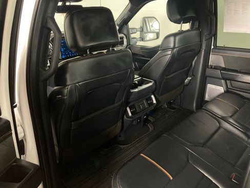 Used 2022 Ford F150 Platinum image 14