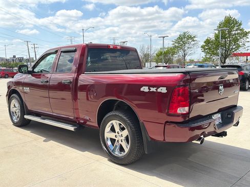 Used 2018 RAM 1500 Express w/ Express Value Package AWD/4WD image 5