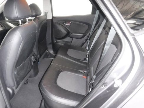 Used 2014 Hyundai Tucson SE image 26