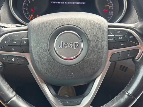 Used 2019 Jeep Grand Cherokee Altitude AWD/4WD image 23