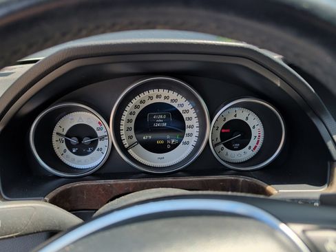 Used 2014 Mercedes-Benz E 350 Sedan image 14