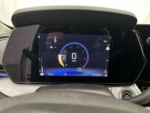 Used 2024 Chevrolet Trax LT image 14