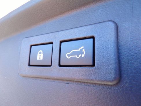 Certified 2025 Subaru Outback Premium AWD/4WD image 15