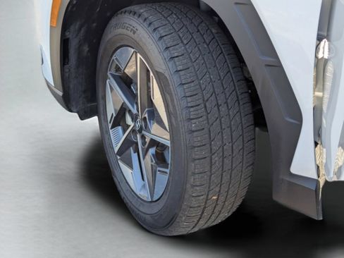 Certified 2025 Hyundai Tucson SEL AWD/4WD image 39