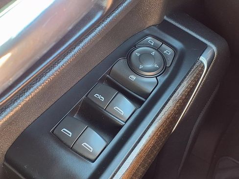 Used 2019 Chevrolet Silverado 1500 LT AWD/4WD image 28