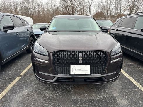 Used 2023 Lincoln Corsair AWD w/ Equipment Group 101A image 2