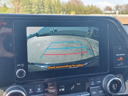 Used 2023 Toyota Highlander XSE AWD/4WD image 30