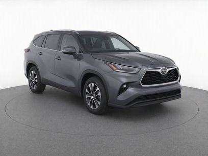Used 2023 Toyota Highlander XLE