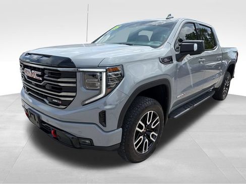 Used 2025 GMC Sierra 1500 AT4 w/ AT4 Premium Package AWD/4WD image 3