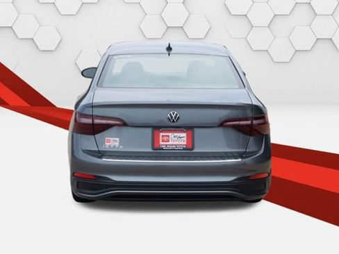 Used 2024 Volkswagen Jetta Sport FWD image 4