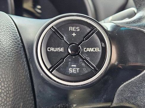 Used 2016 Kia Soul + FWD image 22