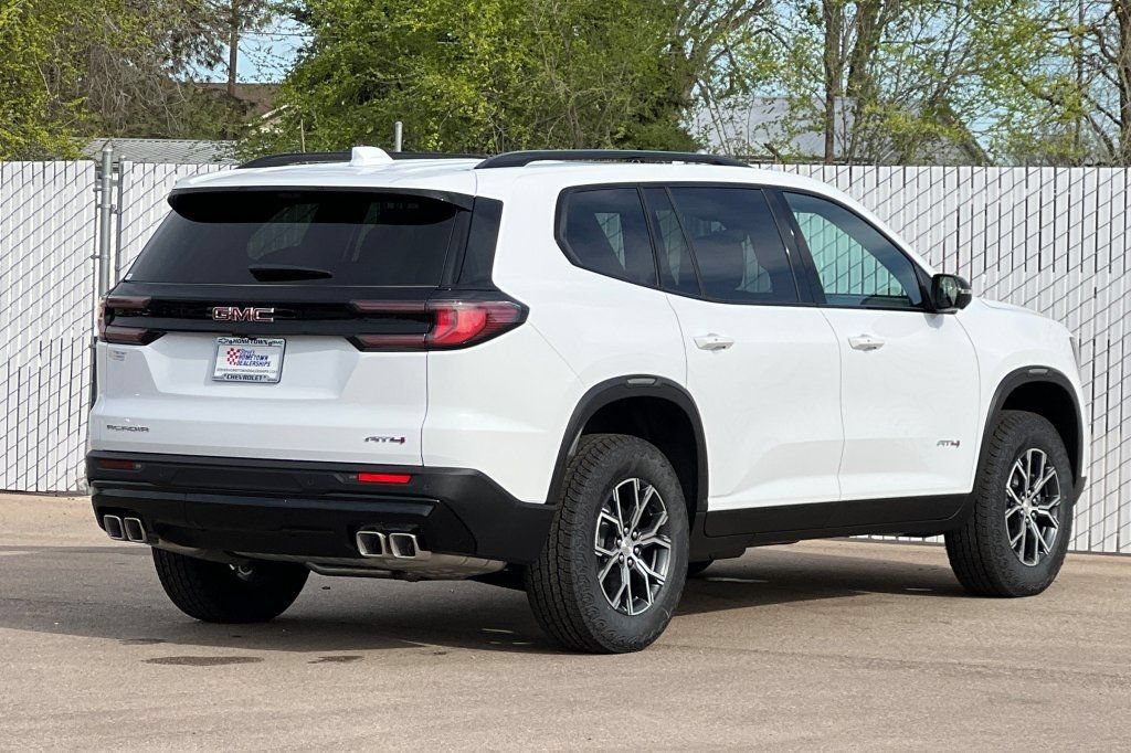 New 2026 GMC Acadia AT4 w/ Luxury Package AWD/4WD image 4