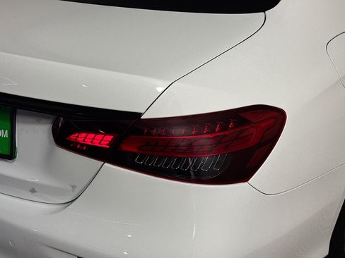 Used 2022 Mercedes-Benz E 350 Sedan w/ AMG Line Exterior image 34