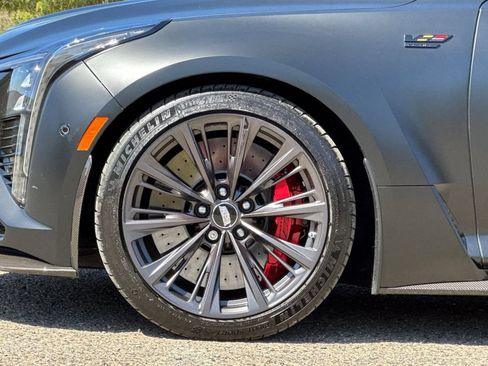Used 2025 Cadillac CT5 V Blackwing w/ Carbon Fiber 2 Package RWD image 33