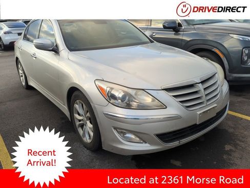 Used 2012 Hyundai Genesis 3.8 image 1